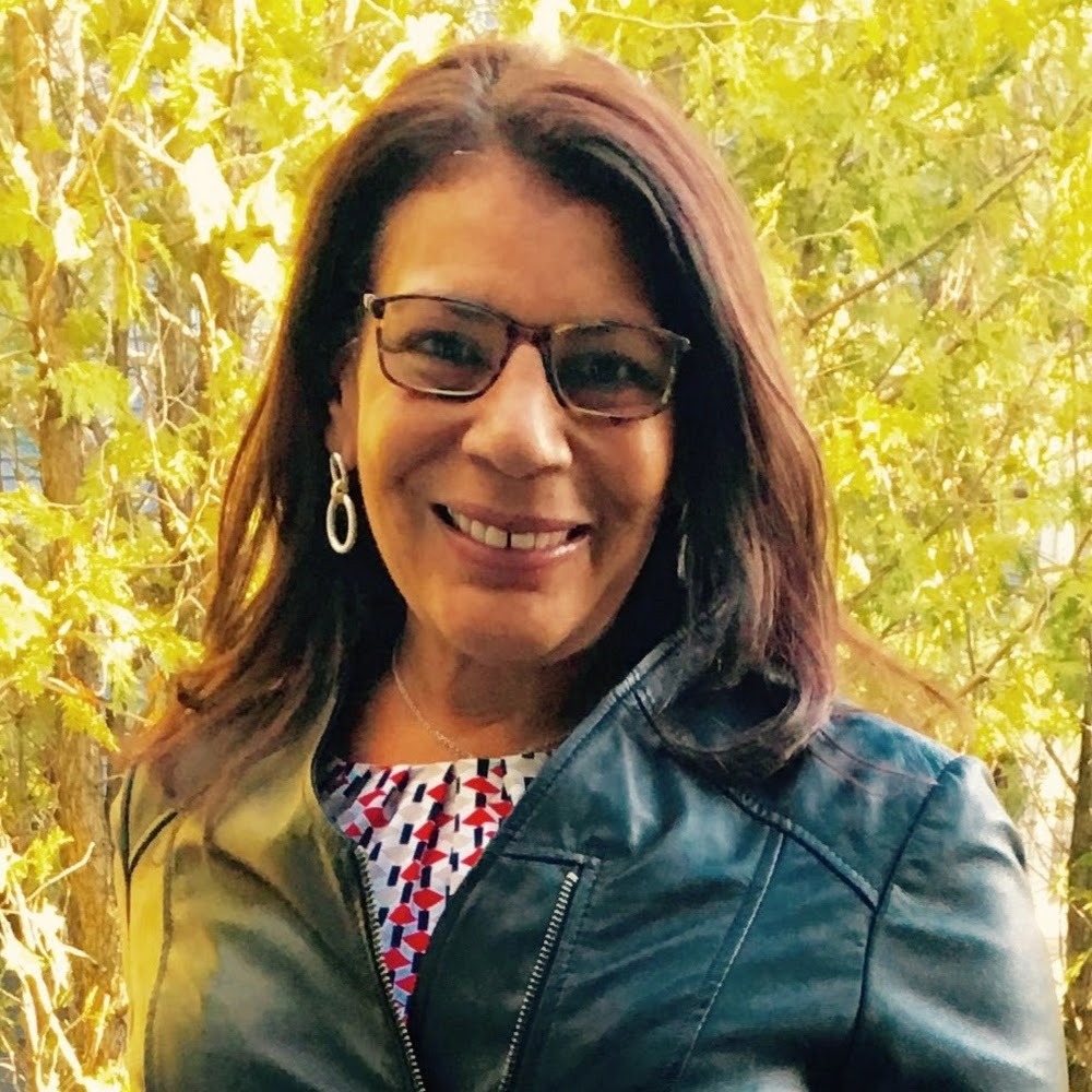 Meet your Posher, Suzanne